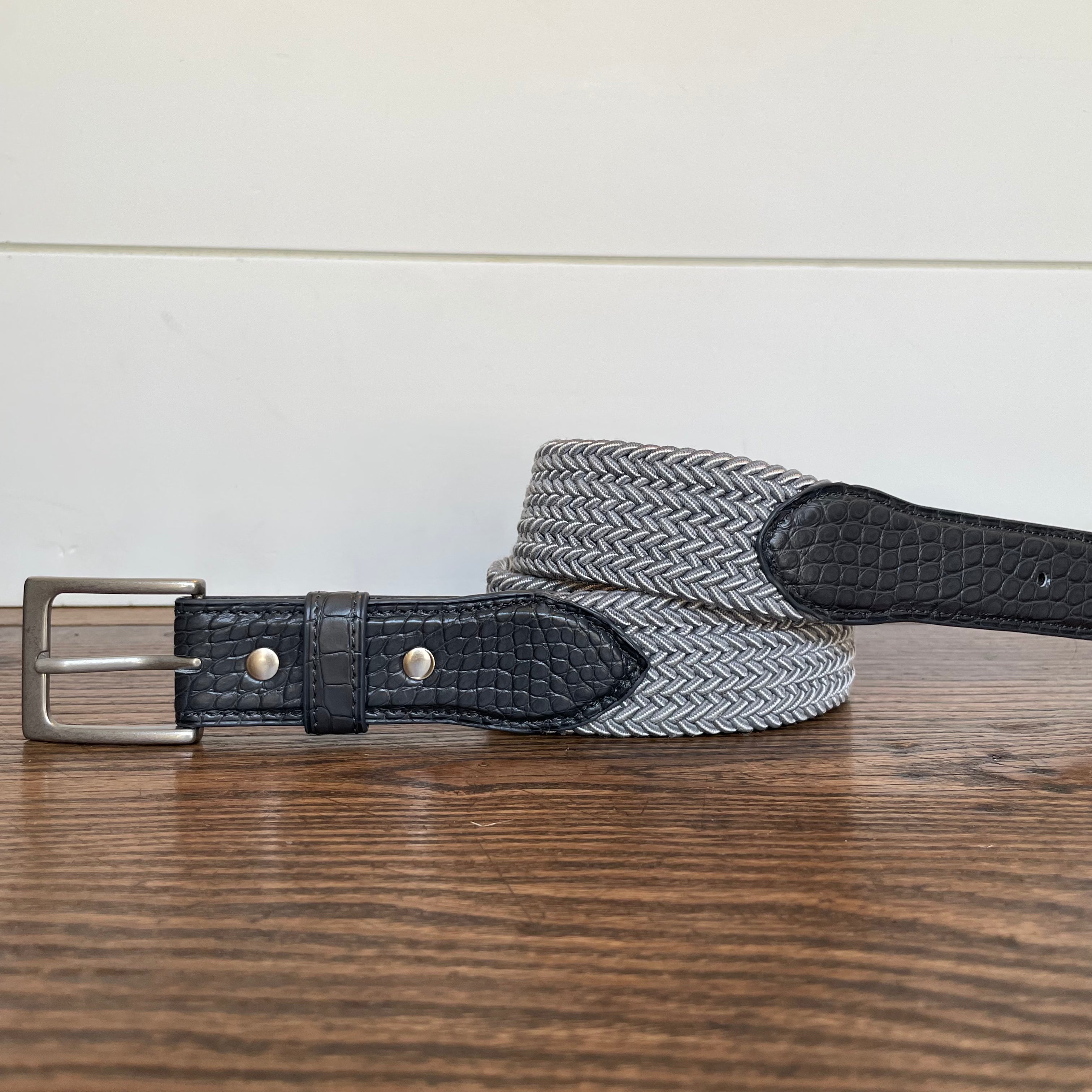 The Stretch Belt, Grey & White