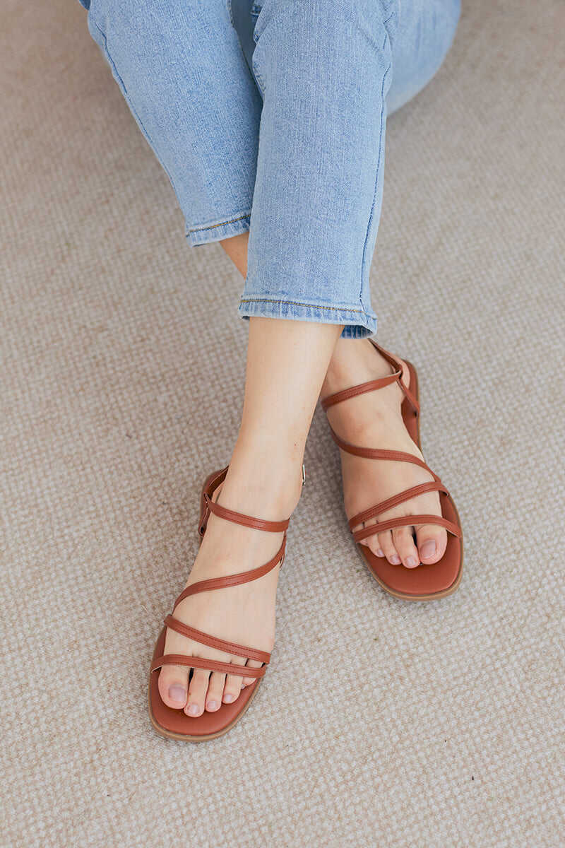 Romeo Strappy Sandals in Pecan