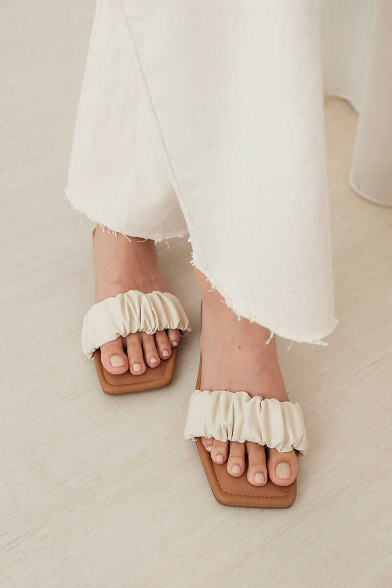 Ruching Sliders in Cream