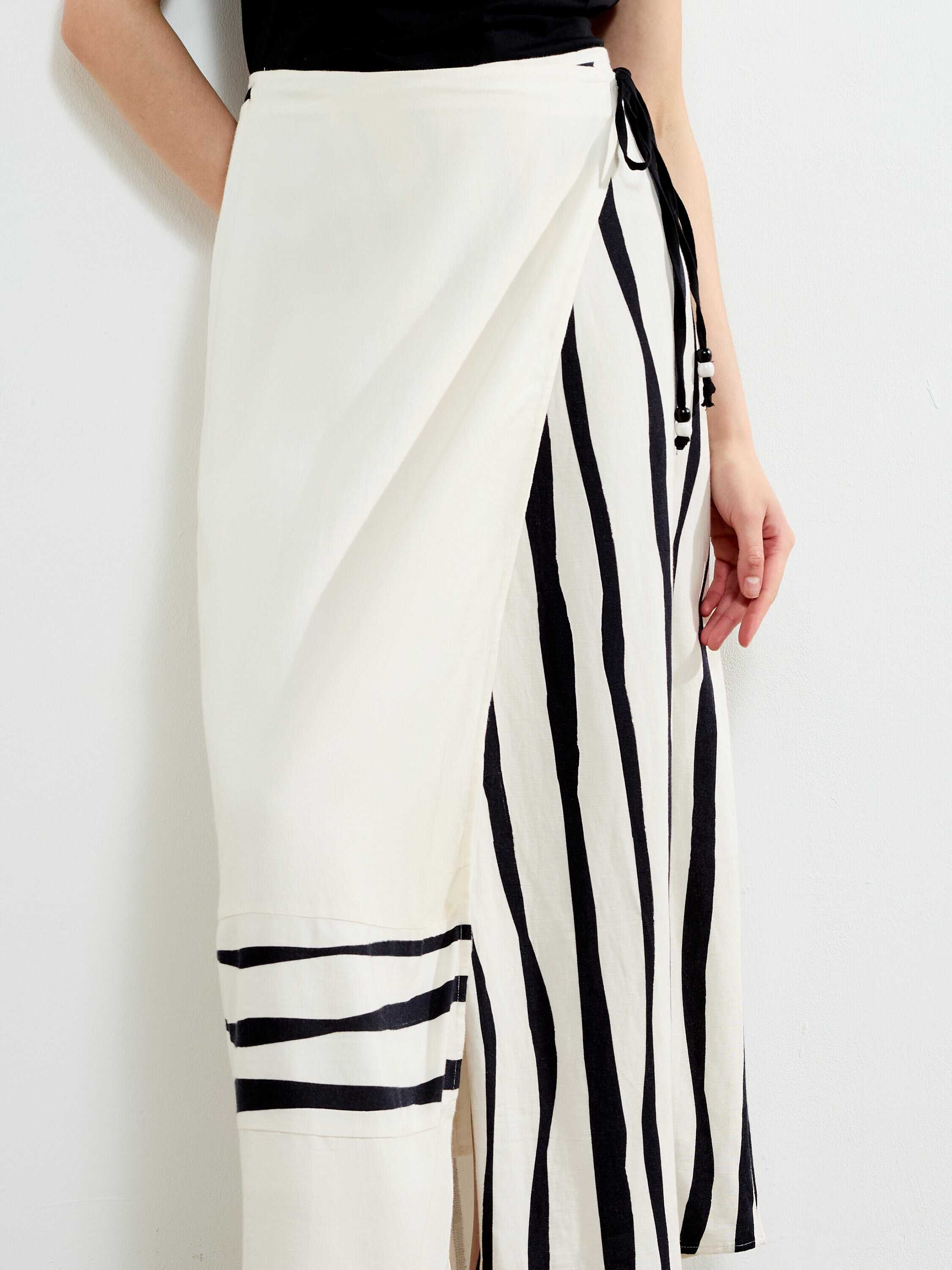 Genevieve Ariette Linen Skirt