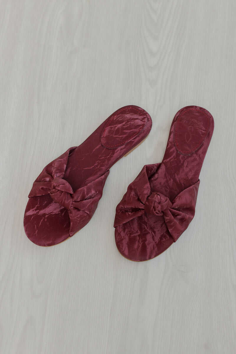 Marisse Knotted Sliders in Waterproof Crimson