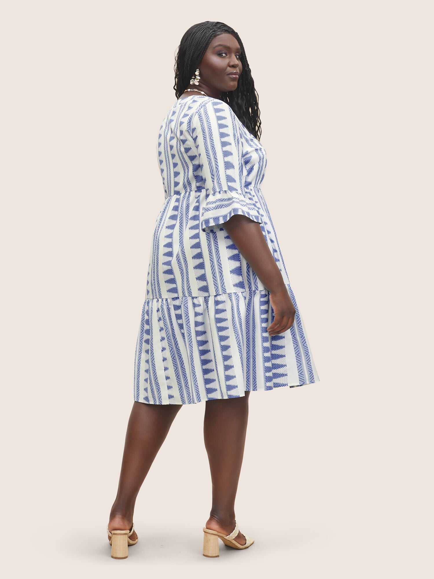 Bandana Geometric Notched Ruffle Layered Hem Dress