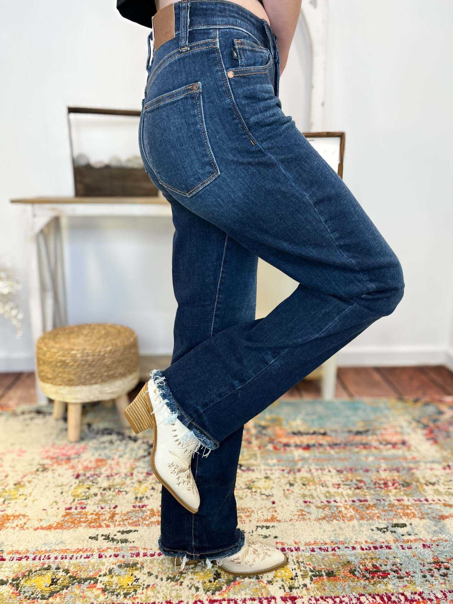 Judy Blue Country Mile Dark Wash Mid Rise Straight Jeans