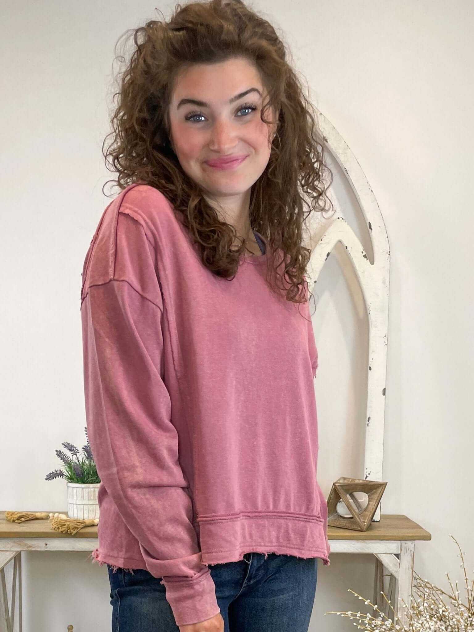 Vintage Raw Hem Mineral Washed Sweatshirt Pullover - Rose