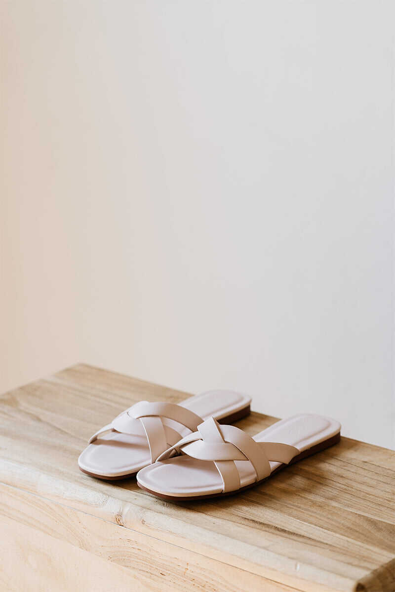 Strappy Sliders in Cream