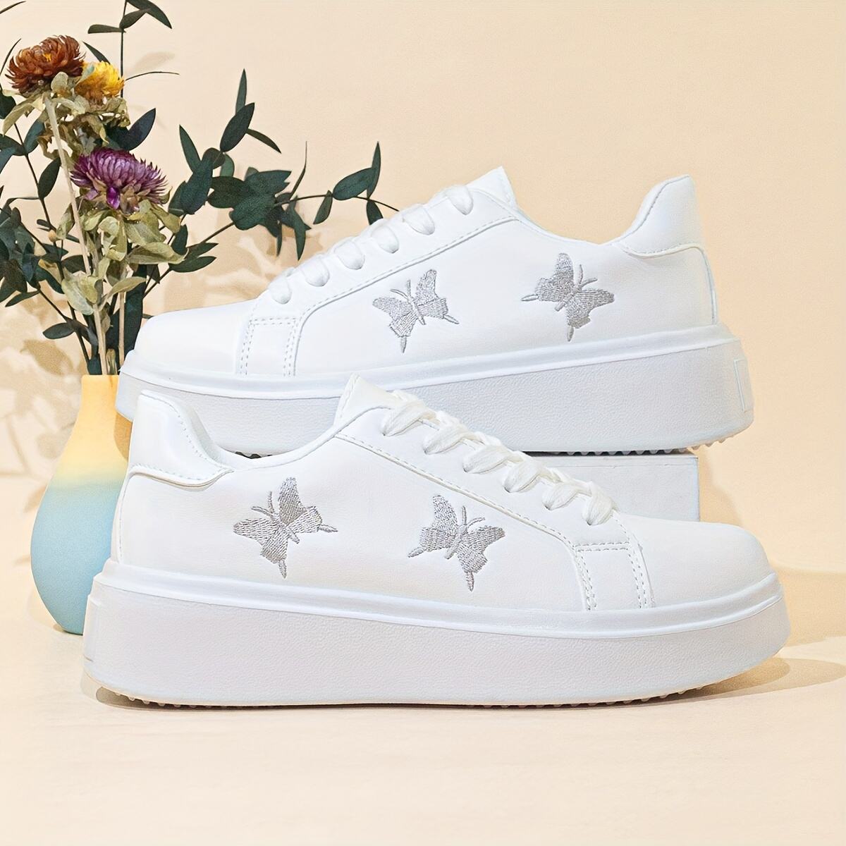 Women's Butterfly Embroidered Orthopedic Casual Sneakers