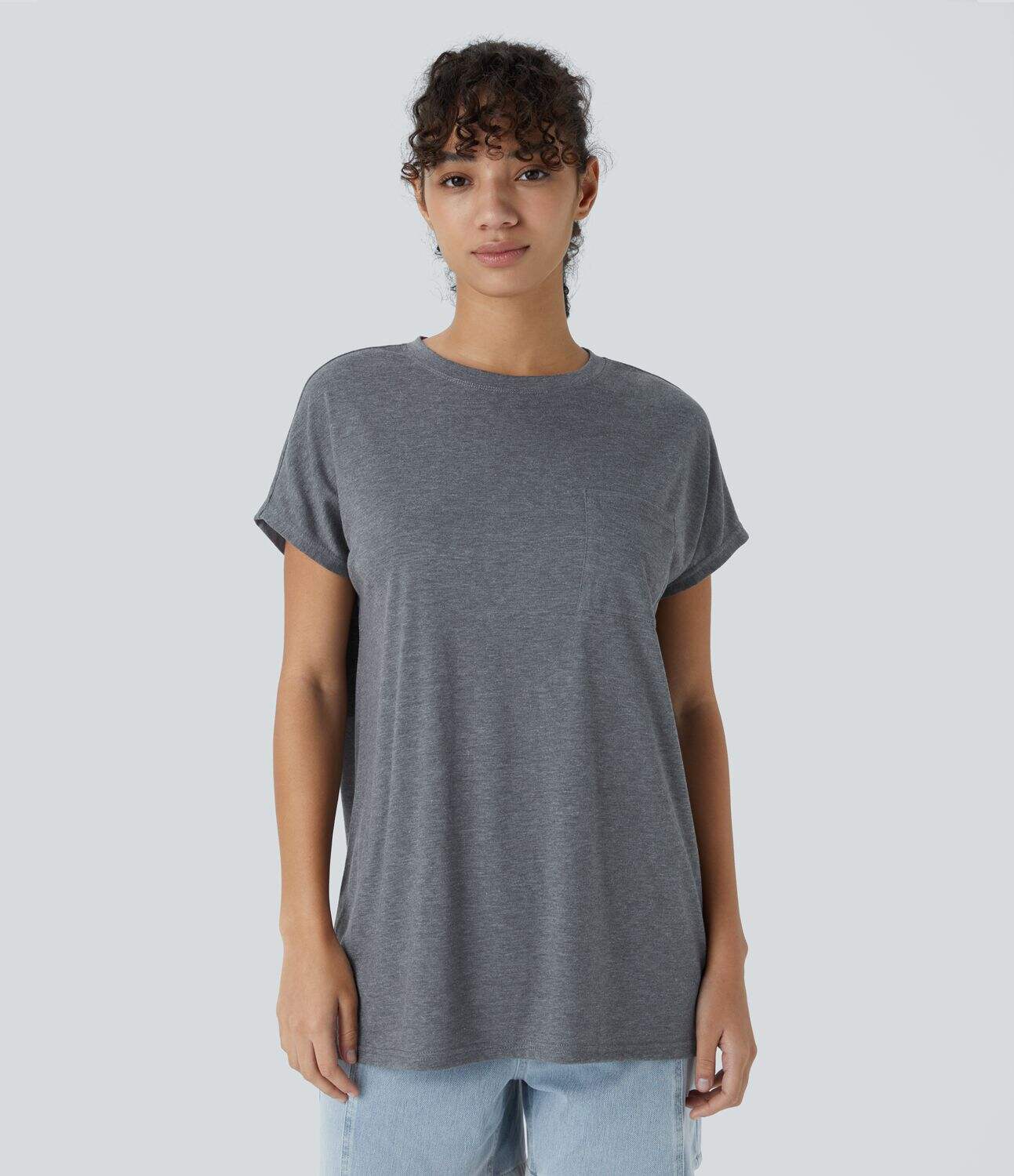 Round Neck Chest Pocket Split Hem Relax Casual T-Shirt