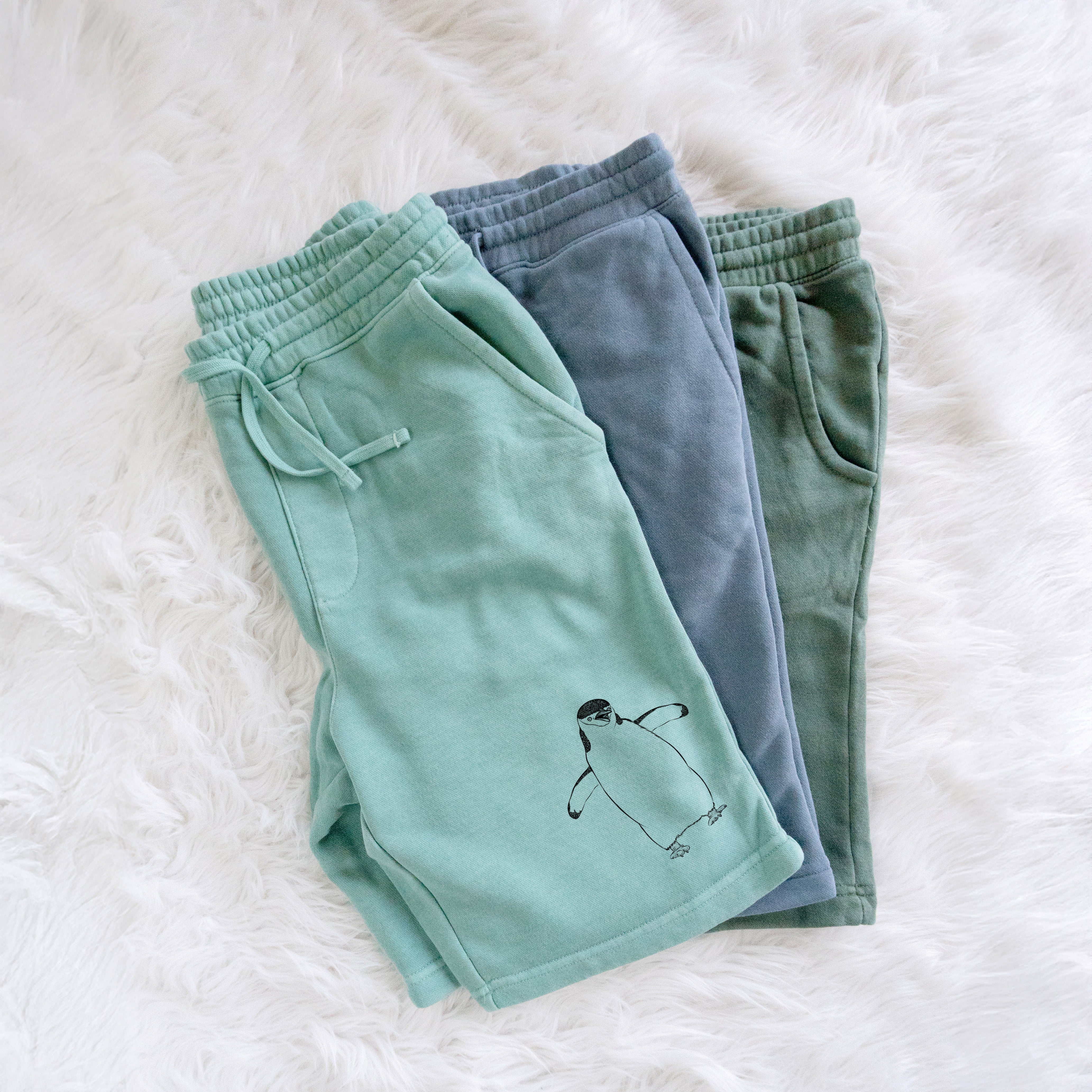 Chinstrap Penguin - Pygoscelis antarcticus - Unisex Pigment Dyed Shorts