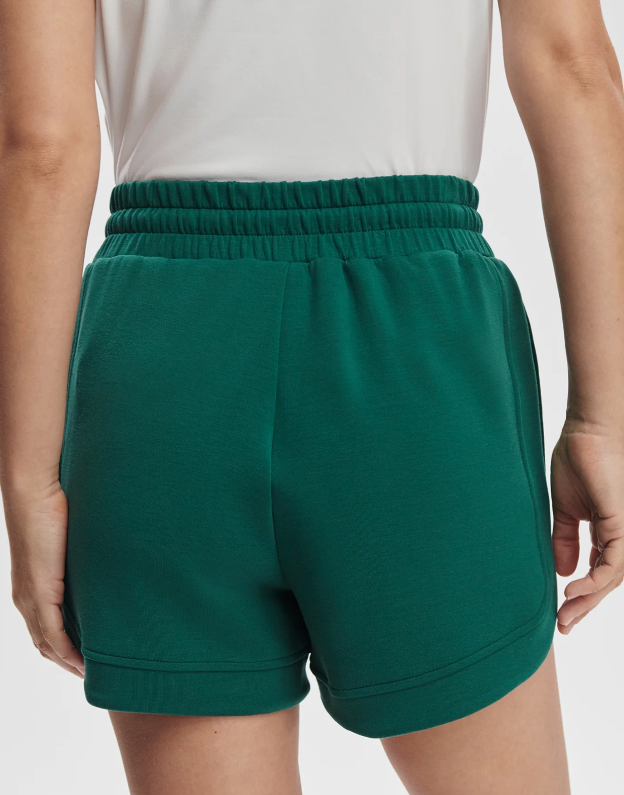 Varley Ollie High Rise Short 3.5