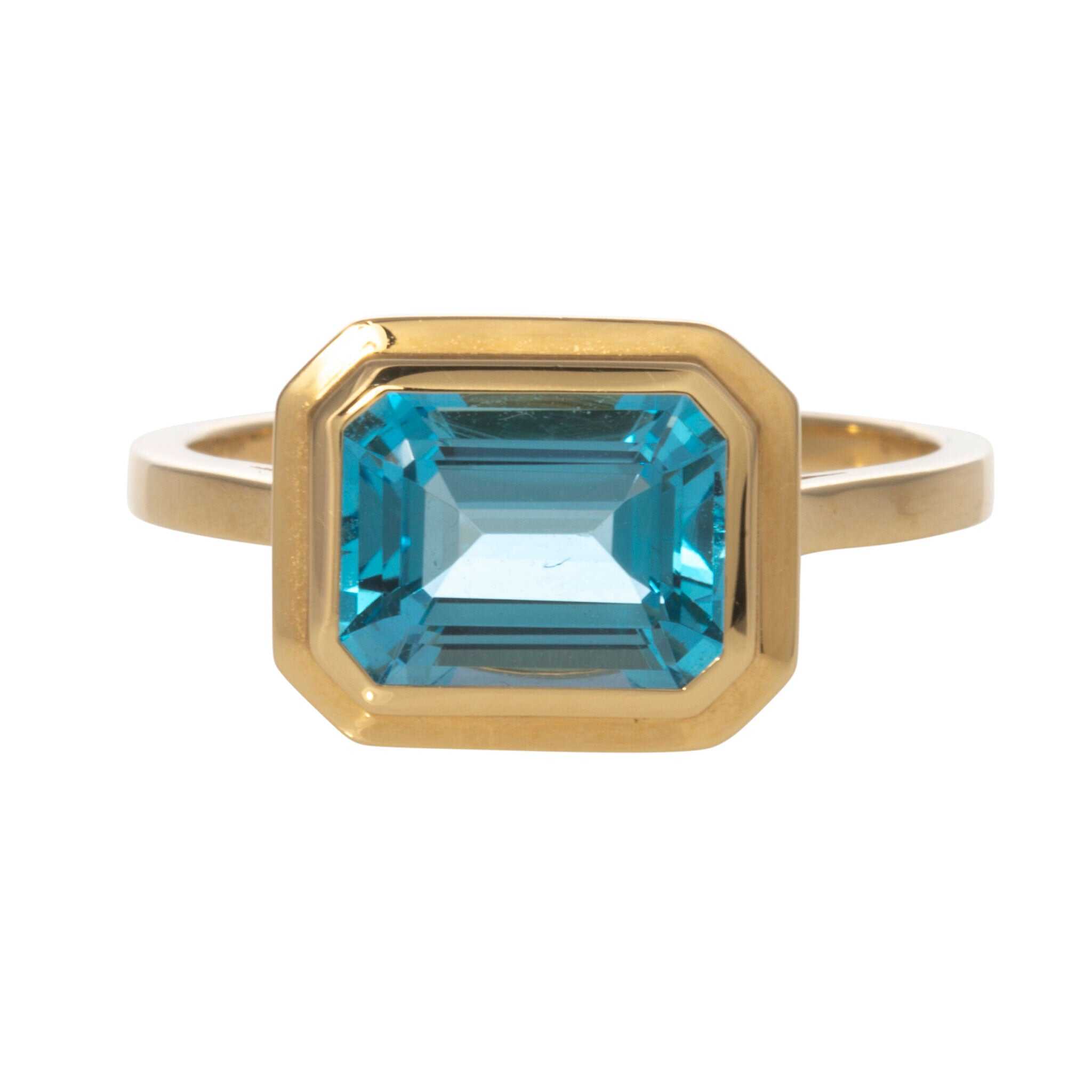 Goshwara Emerald-Cut Blue Topaz Bezel Set 18K Gold Ring