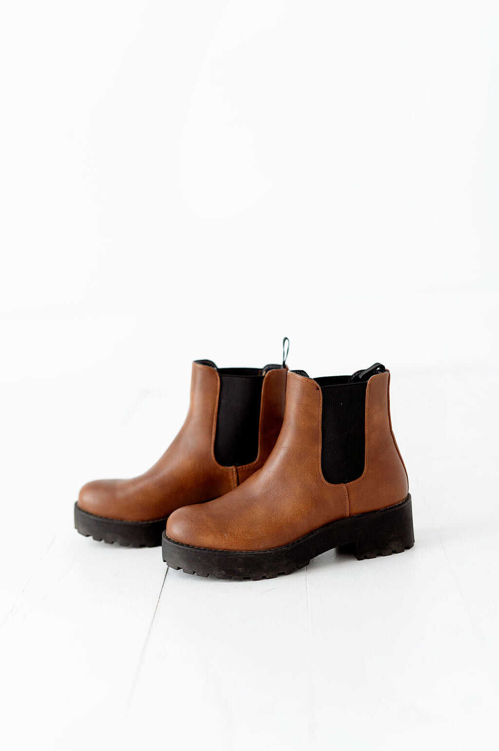 Maps Chunky Chelsea Boot in Cognac - Size 5 Left