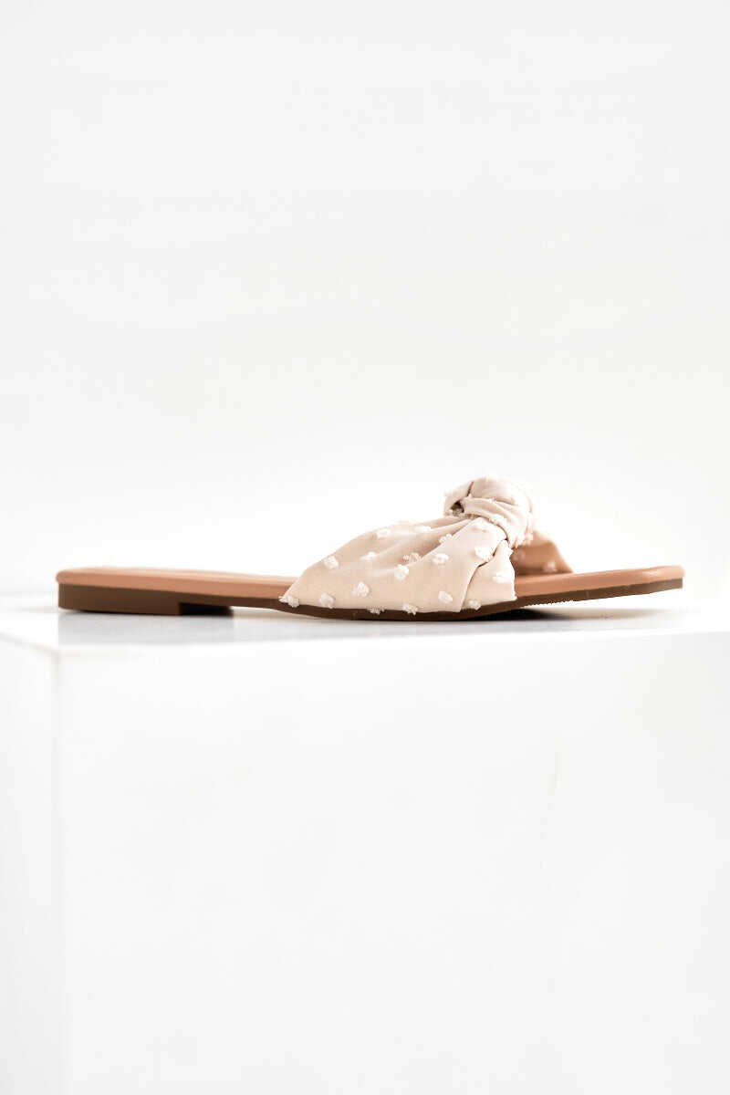 Knotted Swiss Dots Sliders in Cream