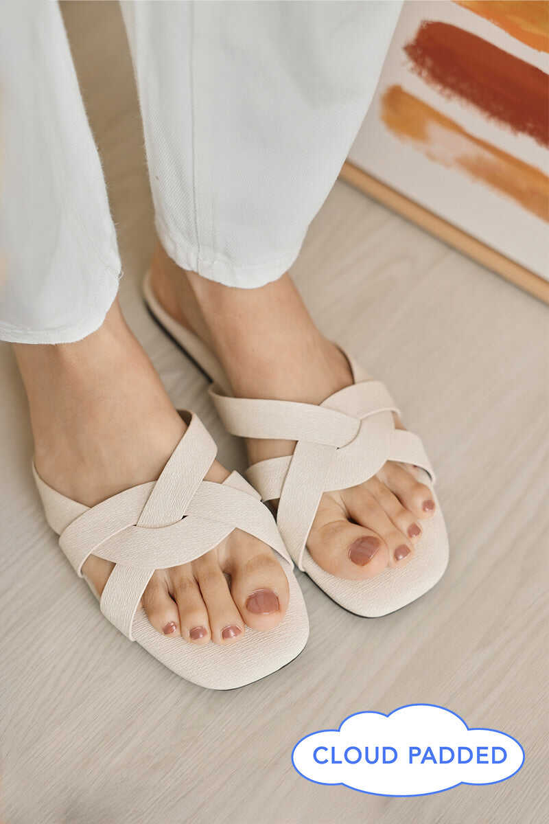 Evie Interlocking Cloud Sliders in Waterproof Linen