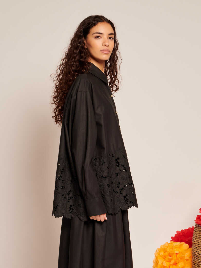 La Fiesta Embroidered Blouse