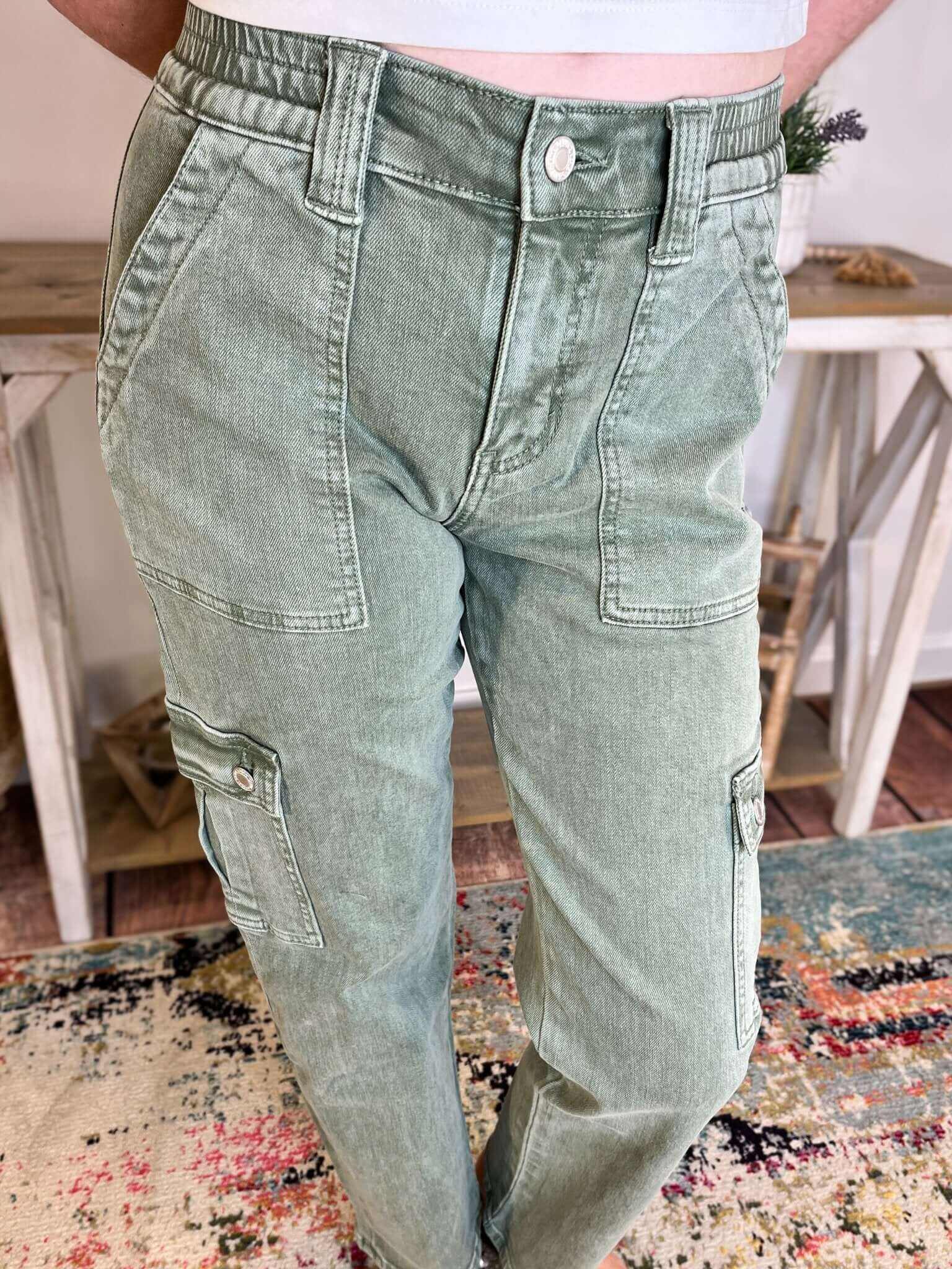 Vervet by Flying Monkey Dixie Cargo Straight Ankle Jeans - Army Green