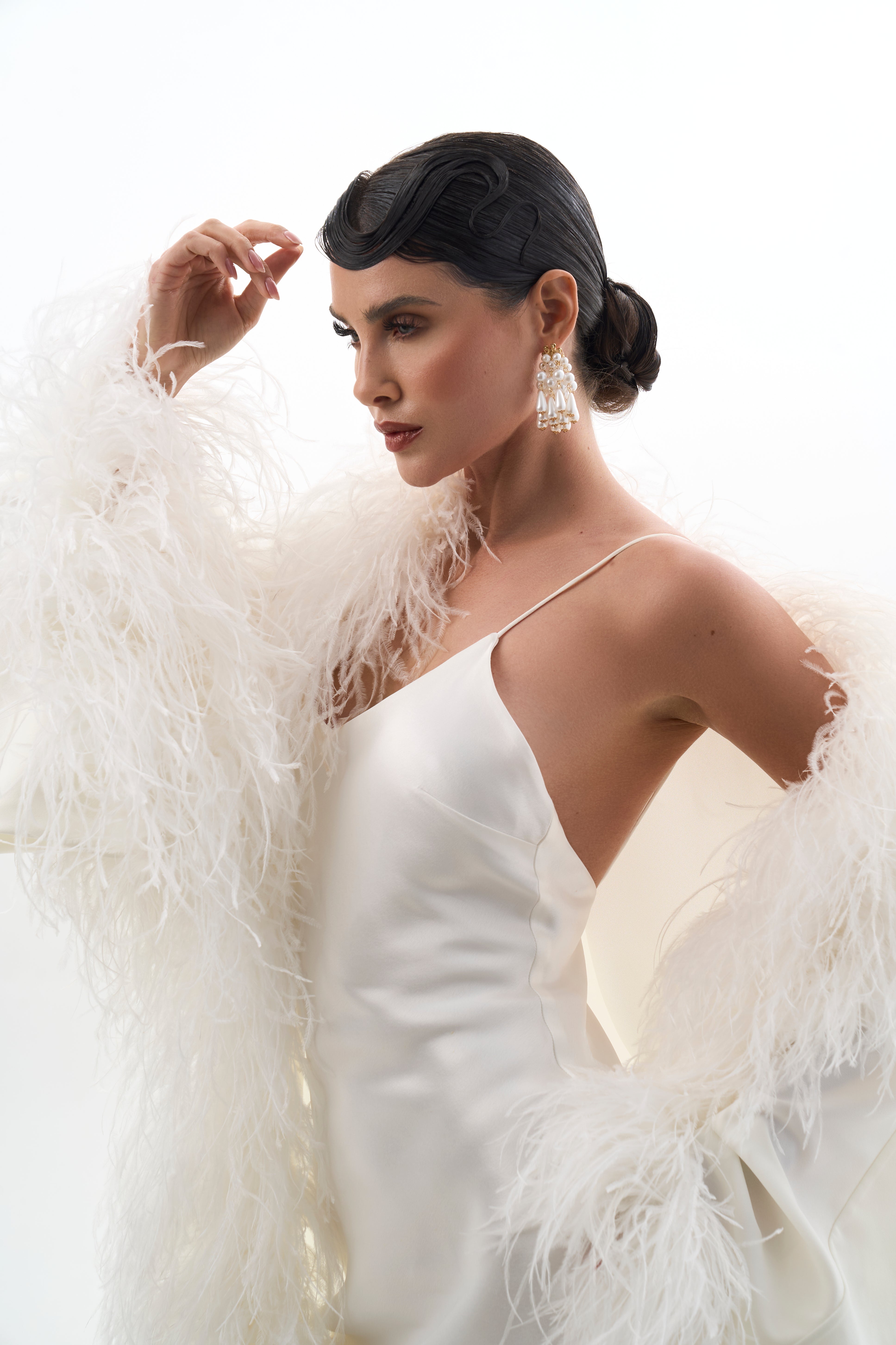 Charlize Kaftan - Ivory (with train)