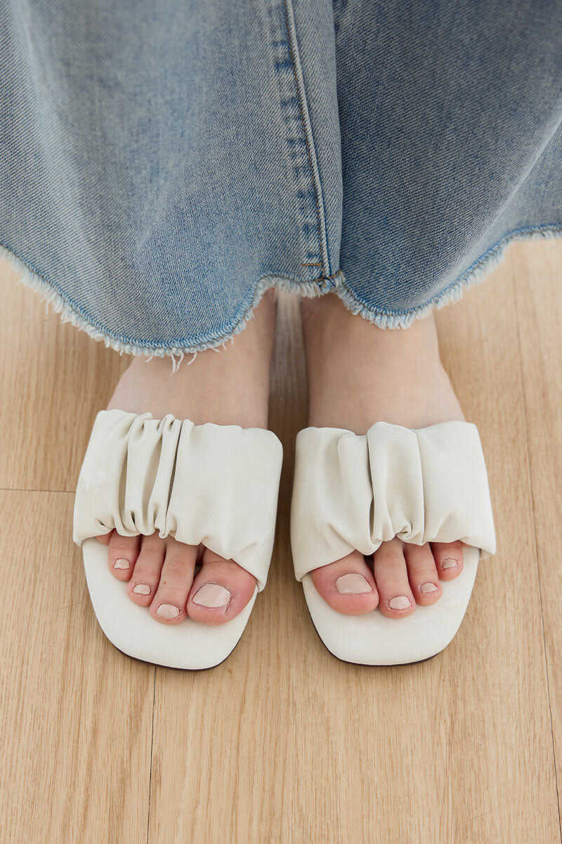 Willow Cloud Sliders in Pearl Waterproof Satin