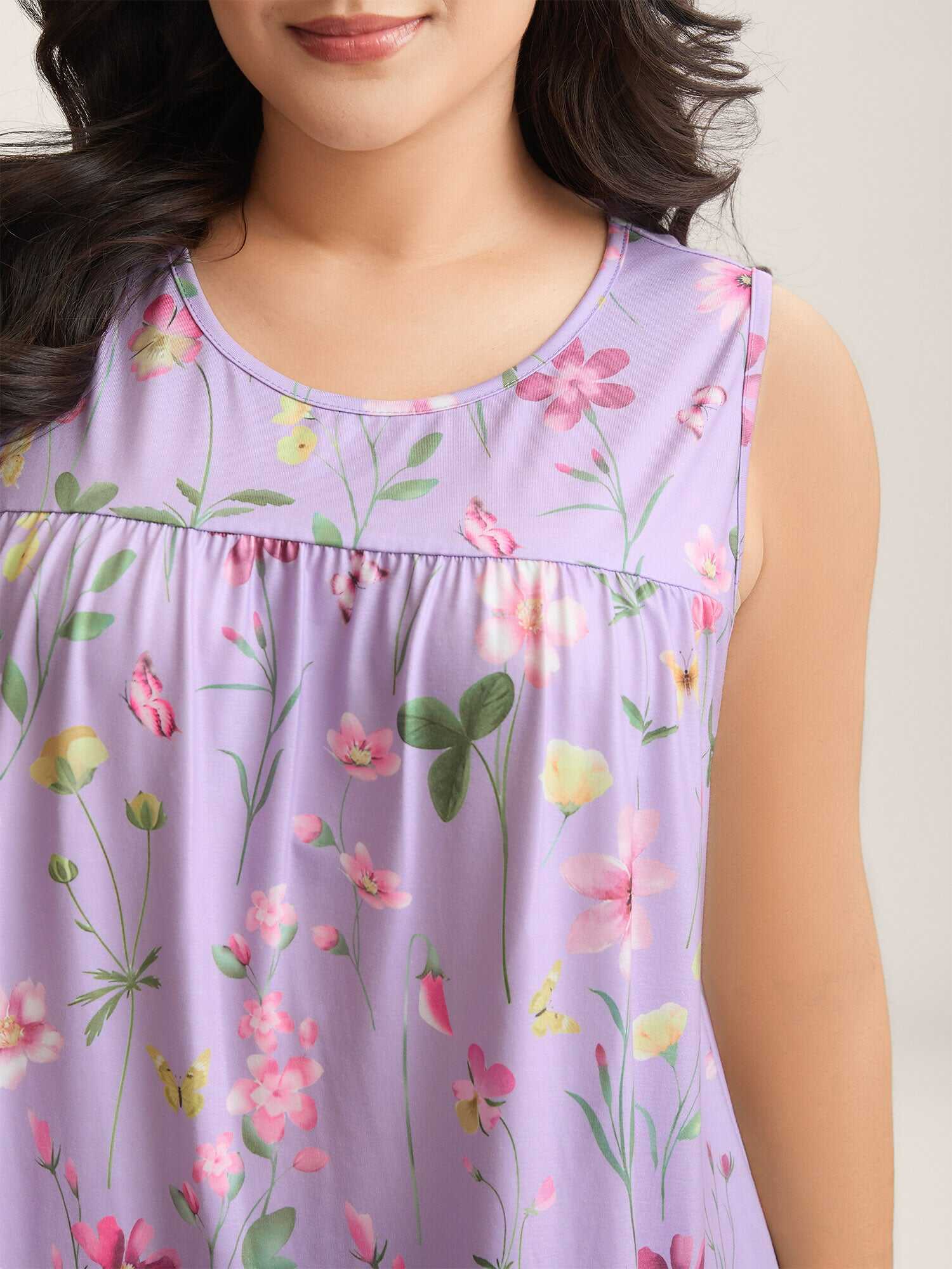 Floral Print Flowy Pleated Tank Top