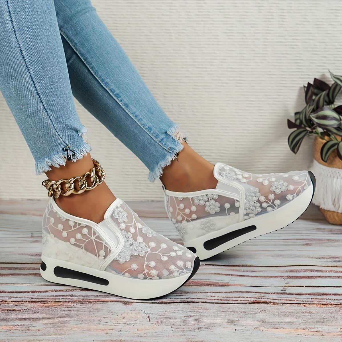Women's Comfortable Orthopedic Floral Lace Platform Shoes
