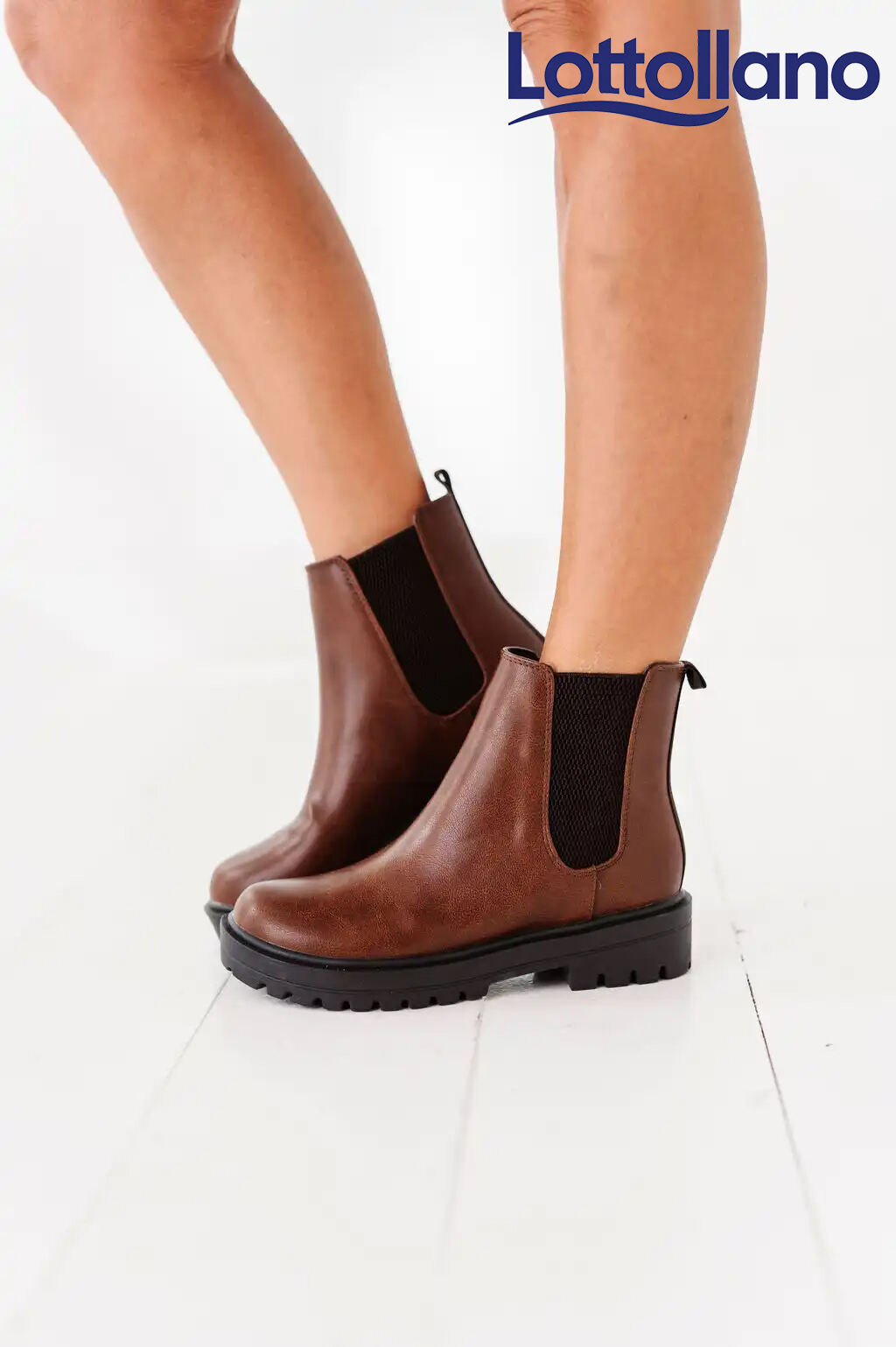 Paden Chelsea Boots in Cognac