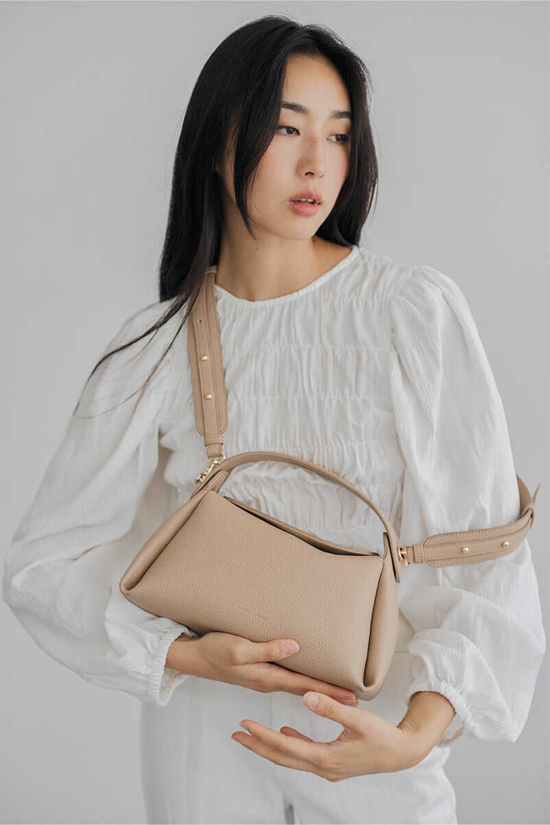 Milan 28 Top-handle Bag in Nude