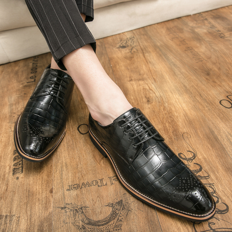 Men's Stylish And Comfortable  Crocodile Pattern Brogues Shoes