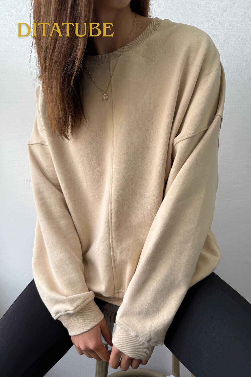 Cara Sweatshirt