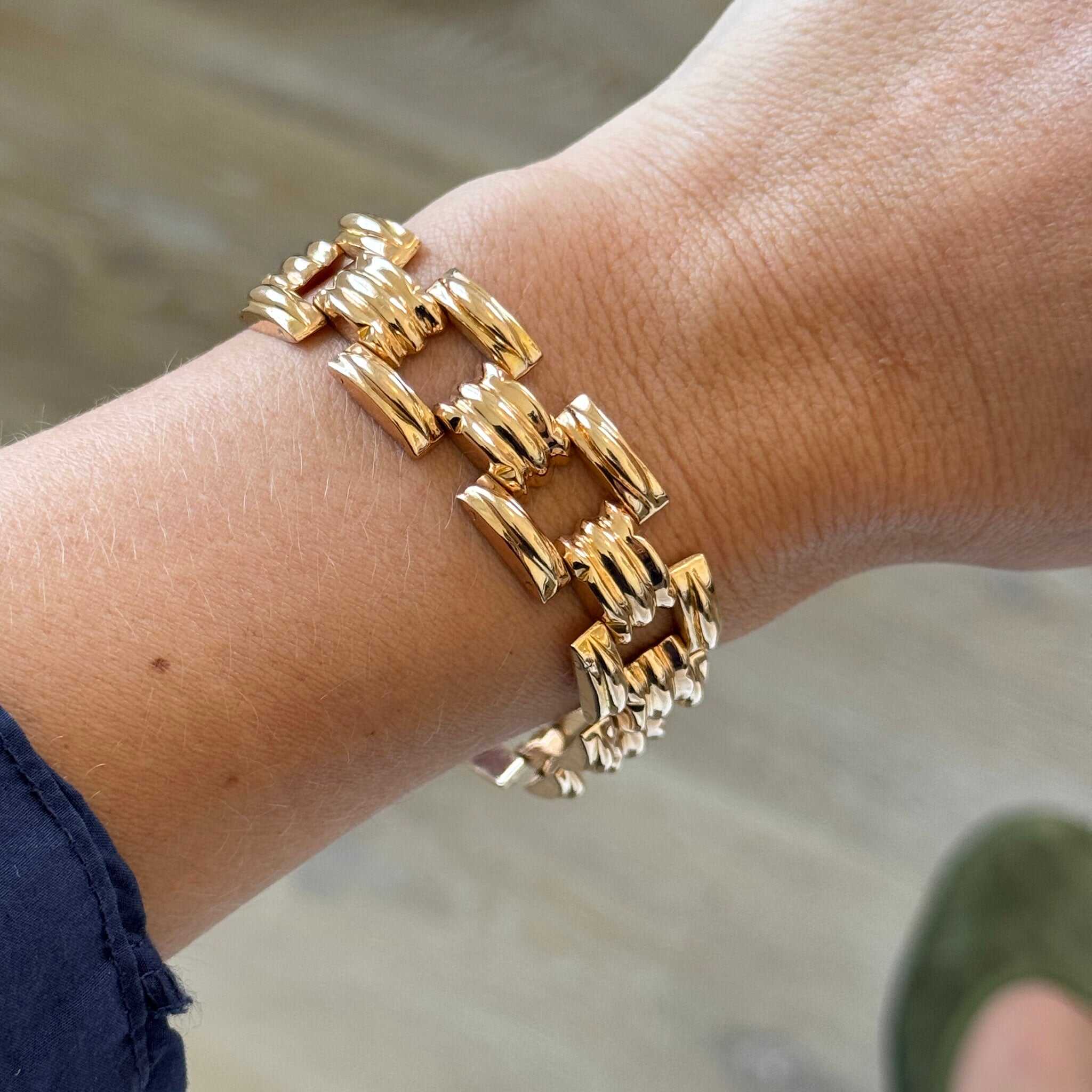 Vintage 18K Gold Tank Tread Link Bracelet