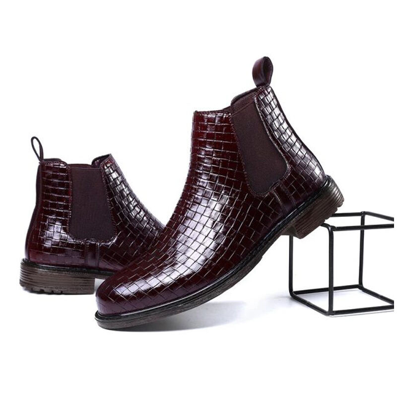 Men's Comfortable and Lightweight Crocodile-Patterned Chelsea Boots