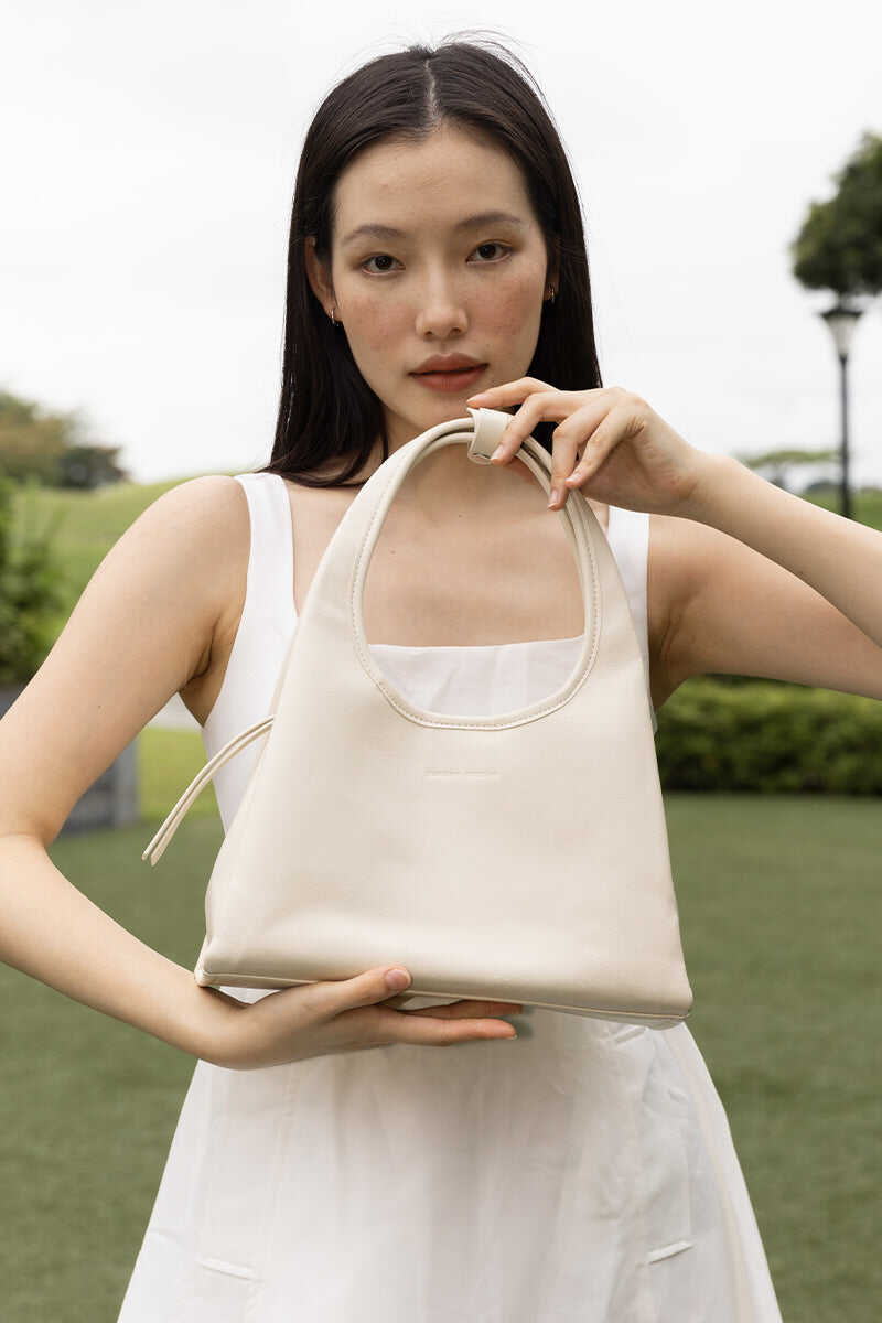 Fuji Small Hobo Bag in Pearl