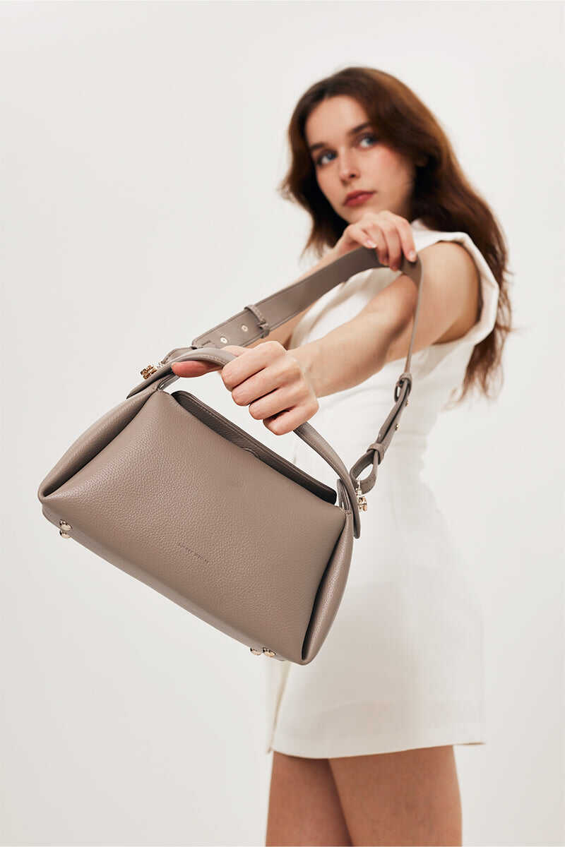 Milan 28 Top-handle Bag in Taupe